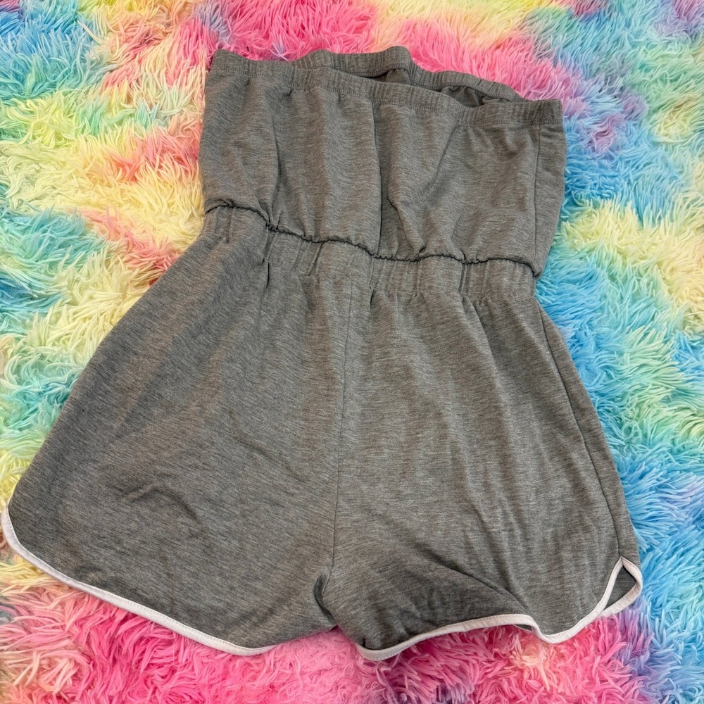 Almost Famous Romper Womens XL Gray Good Strapless Dolphin Trim Jumpsuit - Picture 5 of 7